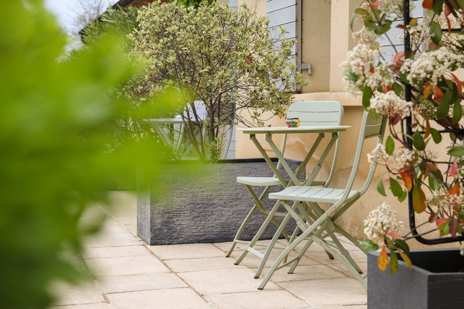 Terrasse chambre supérieure hôtel Mas de Castel