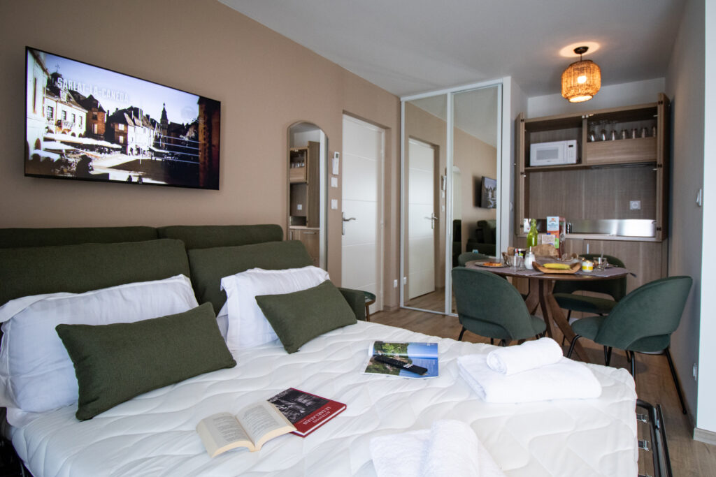 Studio avec Kitchenette au Mas de Castel à Sarlat